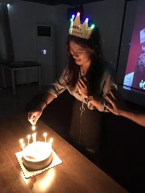 佛山宽裕五月生日会快乐相伴遇见更美好的成长