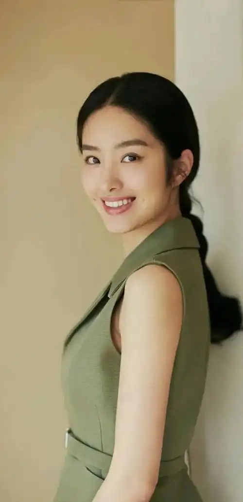 杨采钰高清唯美写真_网易订阅