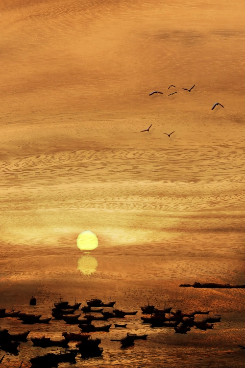 黄昏时分傍晚霞光