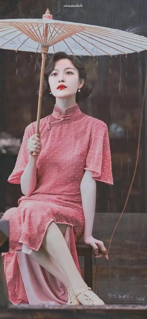 倪妮穿上这件旗袍就是清新的百合