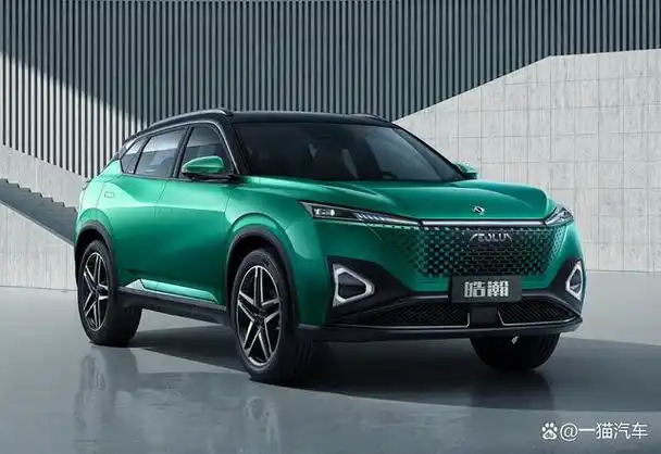 东风风神皓瀚家族齐亮相 燃油版/hev版售8.99万起