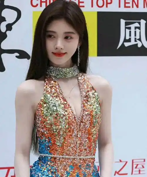 鞠婧祎,三千年美女.(文案不重要系列)_生活_指南_小镇