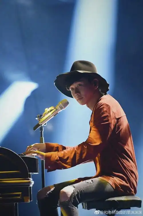 23年前,16岁的林俊杰放手生悔意,后10年追求爱情无果不放手