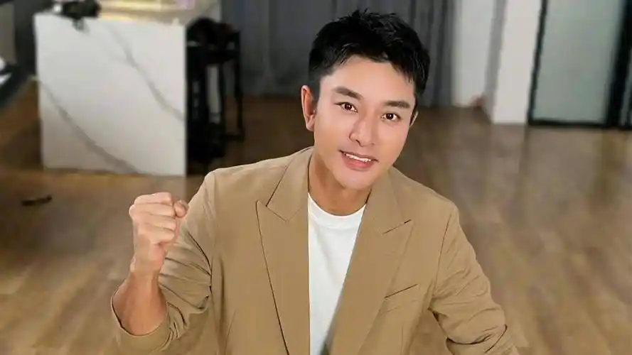 在我们眼中,贾乃亮真的很可怜,妻子出轨,事业发展也不顺利,他确实是