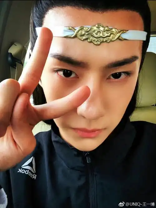 王一博比耶转场视频