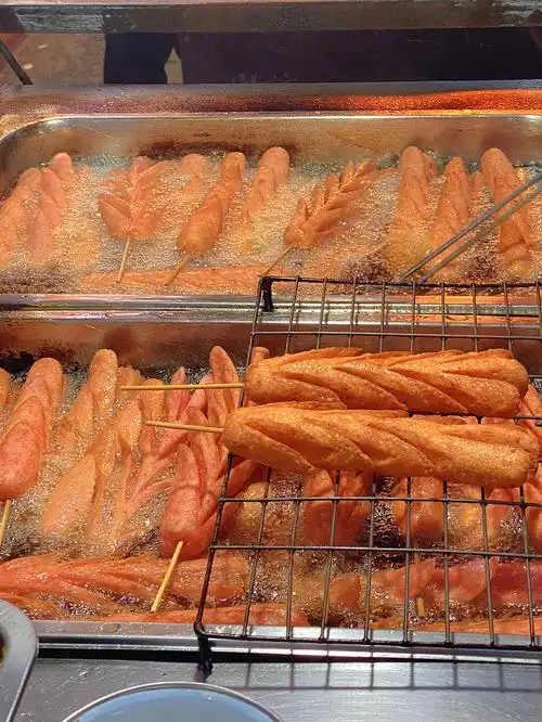 开封老河大西门的炸香肠简直香肠界天花板