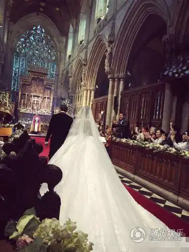 昆凌的唯美婚纱