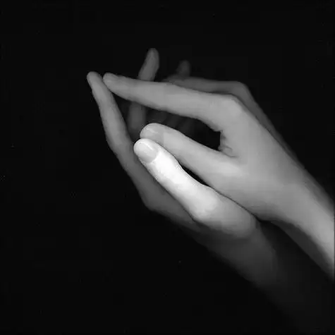 9张很有意境的黑白色调唯美图片,且看且治愈