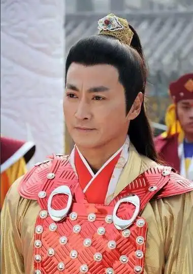 何家劲饰演展昭 展昭,字熊飞,常州武进人也.