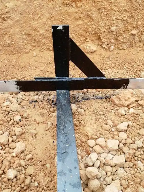 4m处镀锌扁铁接地(直径20m) -1.2m处镀锌扁铁接地(直径24m)