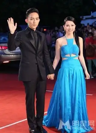 邓紫棋微博发心碎感言 男友林宥嘉做了什么