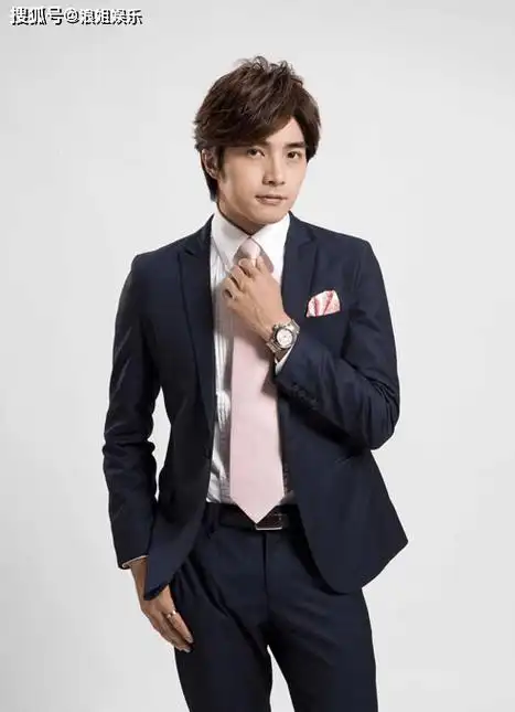 在酒店与年轻女子拥吻被拍,葛思齐称有证据_贺军翔_感情_高中