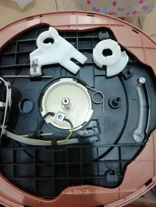 美的电压力锅上盖安装不上了求大神告知