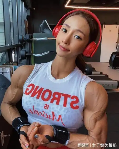 肌肉姐姐兽化后你还喜欢吗?天使面孔的美貌健美女神seo lee jin