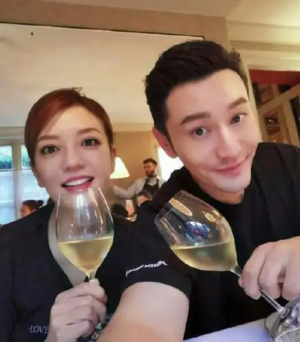 赵薇大佬私下聚会玩(赵薇最近干什么去了)-天晟网