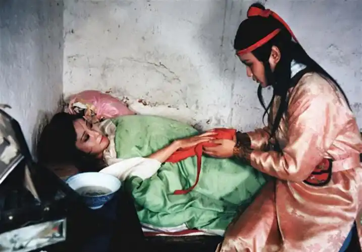 晴雯身体一直不错为何被撵出去没两天就一命呜呼病死