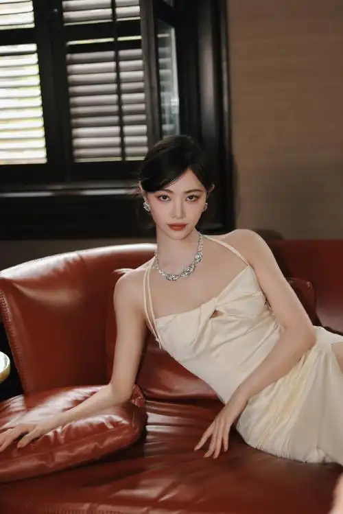 许佳琪的秀场日记