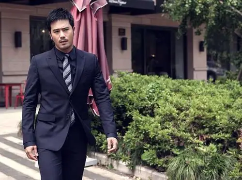 陈亦飞新剧成口碑黑马获封地球先森人气升