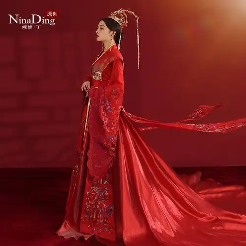 红婚纱