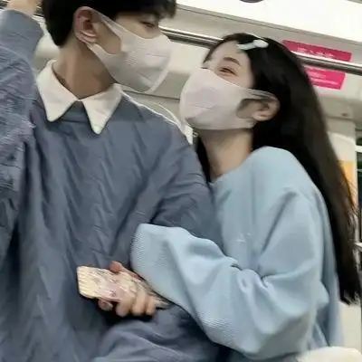 很火有氛围感浪漫甜美的情头-情侣头像 - 壁纸专辑