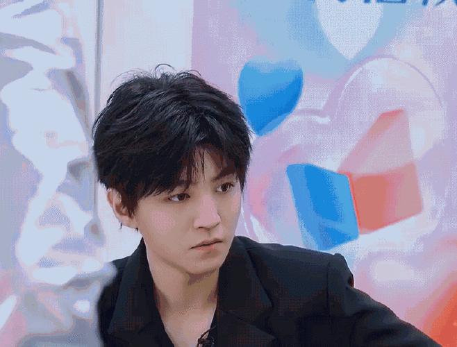 王俊凯 盒子里的猫