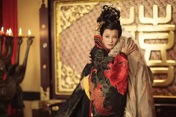 刘晓庆的红与黑