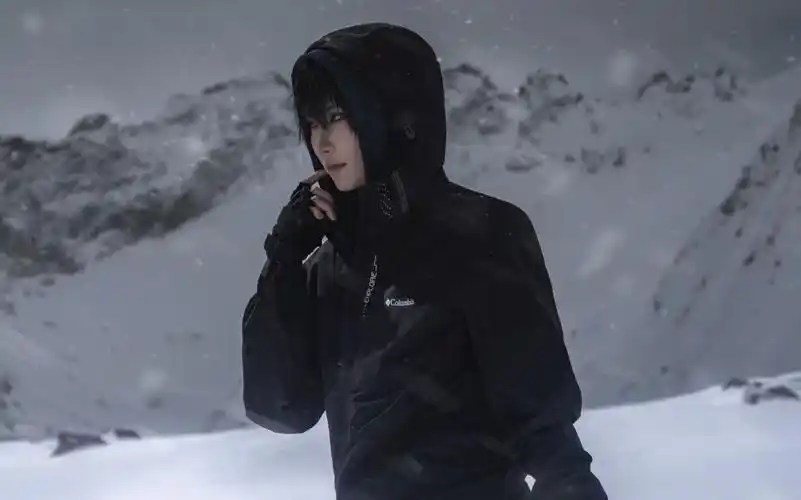 起猛了,杭州街头碰见张起灵了.