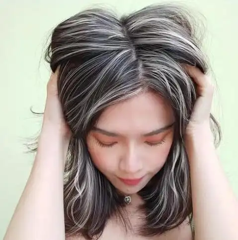 中年人的福音:有白头发不要怕,坚持吃这几款食物,头发又黑又密