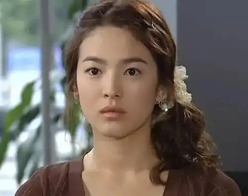 从《蓝色生死恋》开始,宋慧乔究竟带火了多少造型?