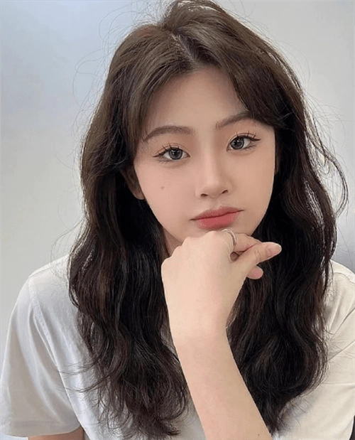 高颧骨,方圆脸适合的发型推荐,选对发型真的有种换张脸的效果_刘海