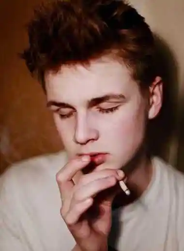 2022年秋季男生短发定位烫图片