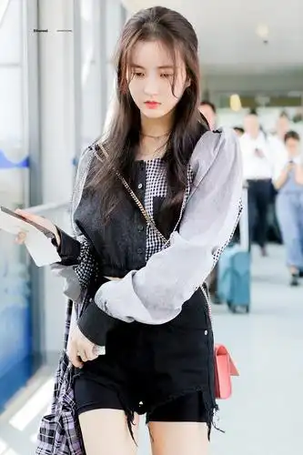 刘些宁的多组机场图 谁看了不说一句绝绝子 啊 好想.