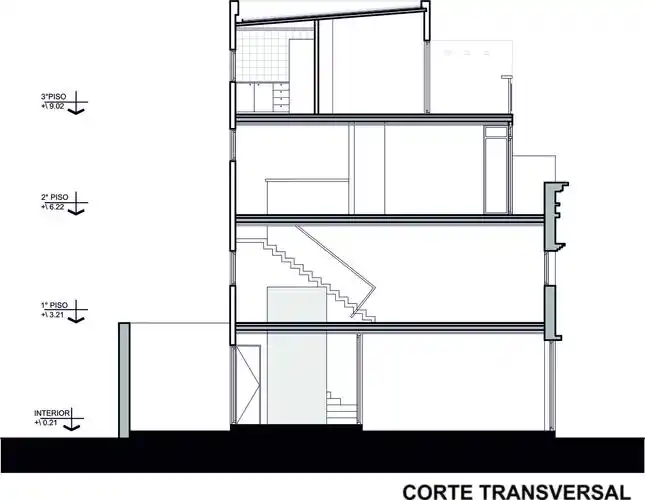 阿根廷多户家庭的住宅横剖面图-阿根廷多户家庭的住宅第20张图片