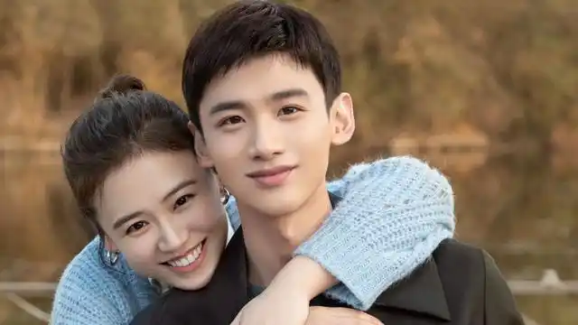 少年团|马思纯罕见现身售楼部,身型丰满疑怀孕,男友是乐队主唱张哲轩