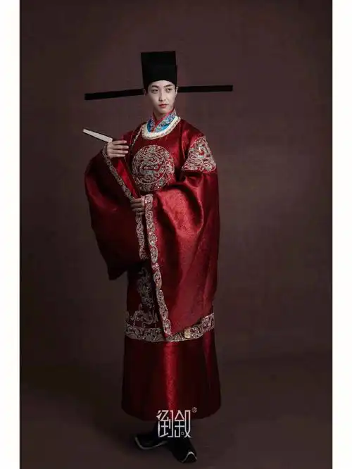 中式婚礼新郎国风婚服