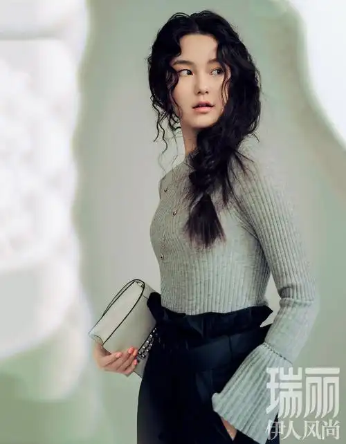 模特中国 资讯 模闻星事 王一出镜《瑞丽伊人风尚》