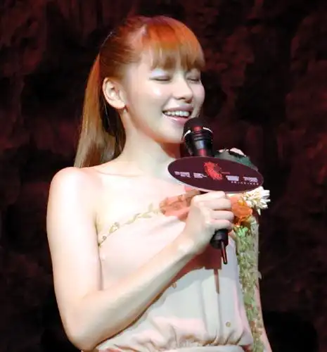 3 ☆☆☆无敌于2003-11-17 09:  :23留言☆☆☆  〖容光《少女星》