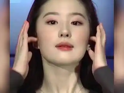 当男明星遇到刘亦菲,一副不值钱的模样