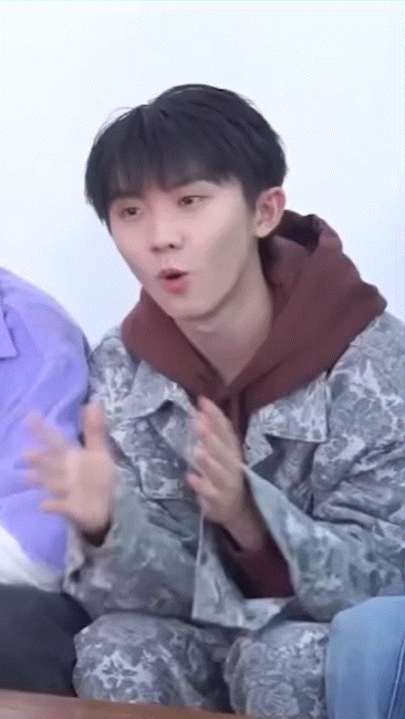 马嘉祺海豹式鼓掌合集