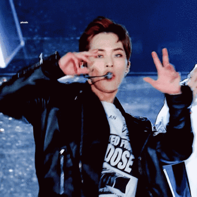 exo 金珉锡 xiumin 秀珉 gif动图
