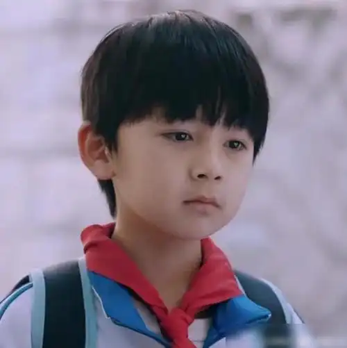 三位小演员灵动表现《以家人之名》,添色添香,令人回味