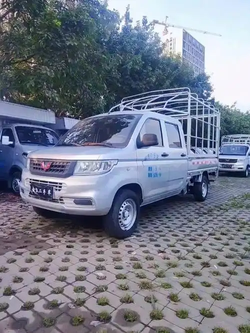 到店2019年五菱新卡双排高栏精品二手小货车