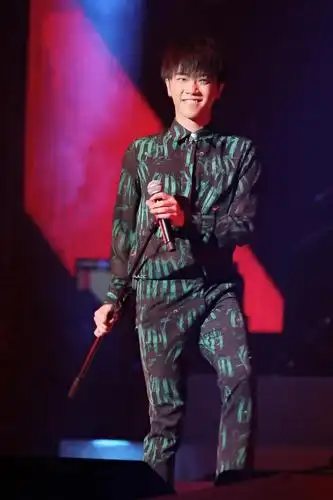 2014华晨宇2014华晨宇火星演唱会 - 北京站_高清图片大全-爱豆app