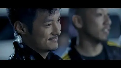 还是《无间道》中的青年陈永仁,当余文乐在"madness"四周年专访中说出