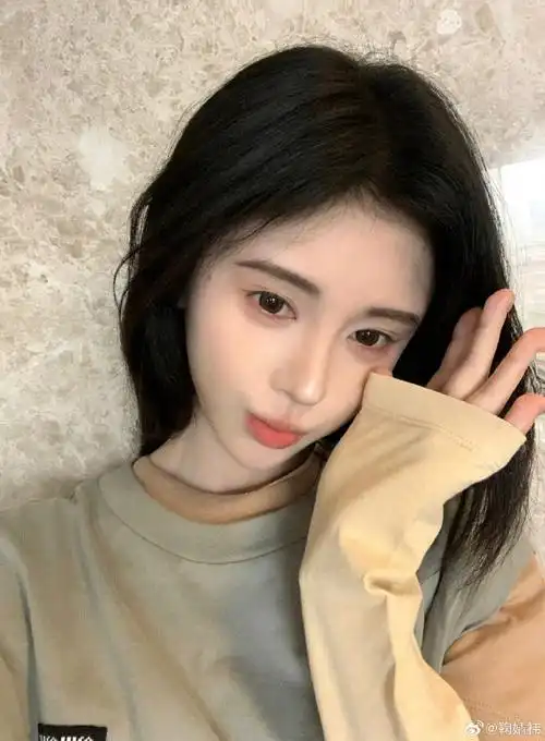 鞠婧祎薄荷曼波妆