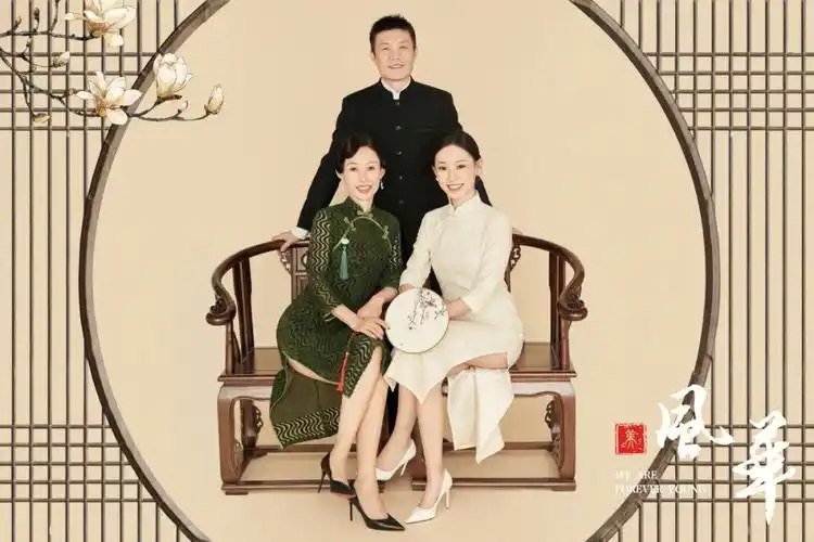 穿旗袍拍全家福也太优雅了吧