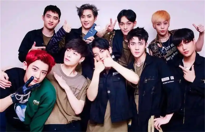 sm偷笑了:exo新专辑预定量超过122万张,人气依旧强大!