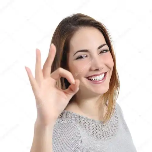 名称:完美笑容手势好幸福女人的特写