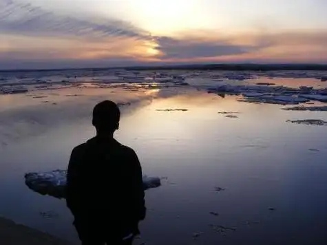 当一个人创业失败后面对的将是孤独墙倒众人推