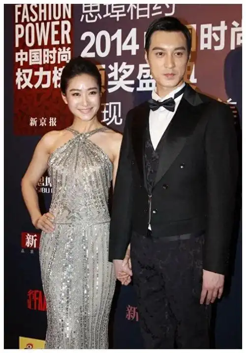 安陵容现实中的老公,儒雅帅气梳油头穿西装"|何建泽|安陵|陶昕然_新浪